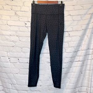 Promover Leopard Print Black Leggings Size Large Excellent Condition